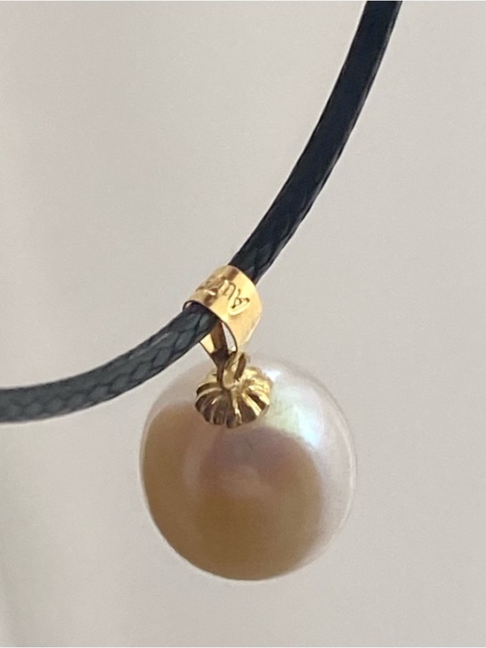 18K Yellow Gold Pearl Pendant Necklace - Picture 5 of 8
